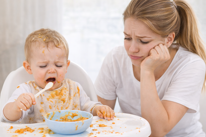 Kaşıklı Mama Biberonu – Tek Elle Temiz Besleme